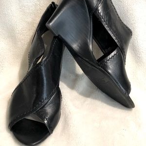 Franco Sarto wedge heels w/ zip